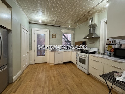 Fort Hill Apartment for rent 3 Bedrooms 2 Baths Boston - $4,400