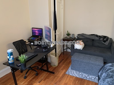 Allston Apartment for rent 2 Bedrooms 1 Bath Boston - $3,090
