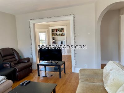 Brighton 4 Beds 2 Baths Boston - $4,600