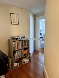 Somerville Apartment for rent 1 Bedroom 1 Bath  Winter Hill - $2,813 No Fee