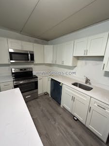 Cambridge 3 bedroom 1 baths in CAMBRIDGE Mt. Auburn/brattle/ Fresh Pond - $3,195