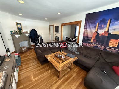Brighton 3 Beds 2 Baths Boston - $3,550 50% Fee