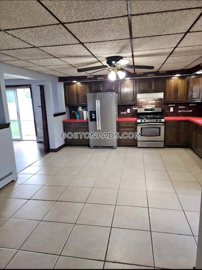 Revere Apartment for rent 2 Bedrooms 1 Bath - $2,600