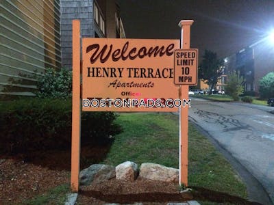 Worcester Apartment for rent 2 Bedrooms 1 Bath - $2,025
