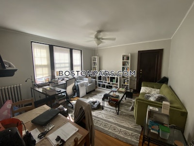 Somerville Apartment for rent 1 Bedroom 1 Bath  Tufts - $2,750