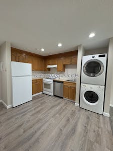 Billerica 1 bedroom 1 baths in BILLERICA - $2,050 No Fee