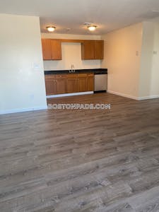 Fall River 2 bedroom 1 baths in FALL RIVER - $1,800 No Fee