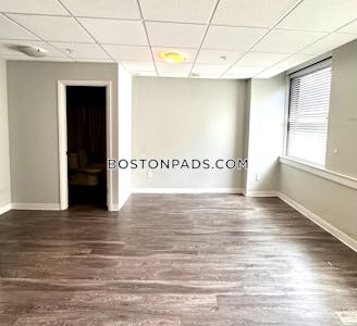 Worcester 1 bedroom 1 baths in Worcester - $1,625 No Fee