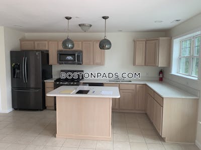 Fort Hill Apartment for rent 3 Bedrooms 2.5 Baths Boston - $4,200