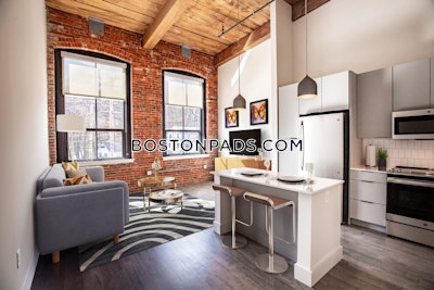 Melrose Apartment for rent 3 Bedrooms 1 Bath - $5,120 No Fee