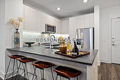 Everett 3 bedroom 1 baths Luxury in EVERETT - $6,140 No Fee