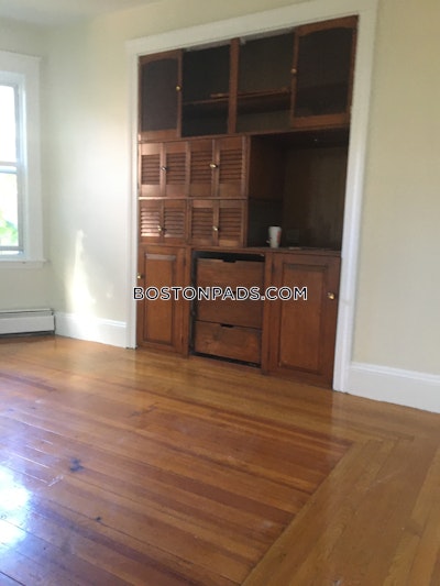 Brookline 5 Beds 1 Bath  Washington Square - $3,900