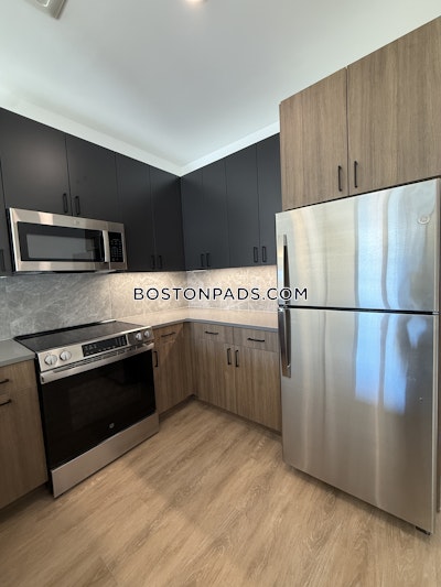 West Roxbury 1 bedroom 1 baths in BOSTON Boston - $3,200 No Fee