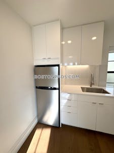 Cambridge Studio 1 baths in CAMBRIDGE  Harvard Square - $2,425 No Fee
