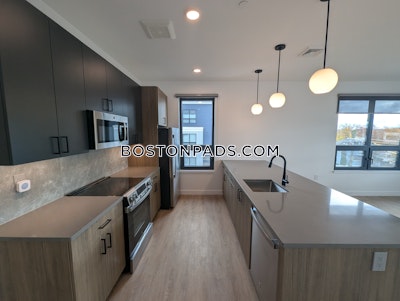 West Roxbury 2 bedroom 1.5 baths in BOSTON Boston - $4,000 No Fee