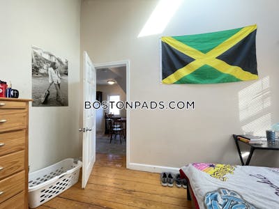 Mission Hill 3 Beds 1 Bath Boston - $4,800